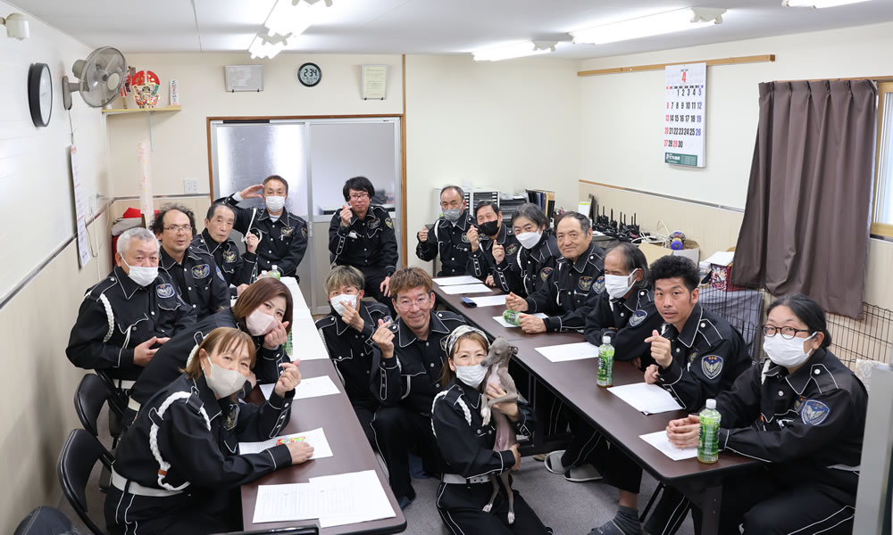 幅広い年代の仲間たち